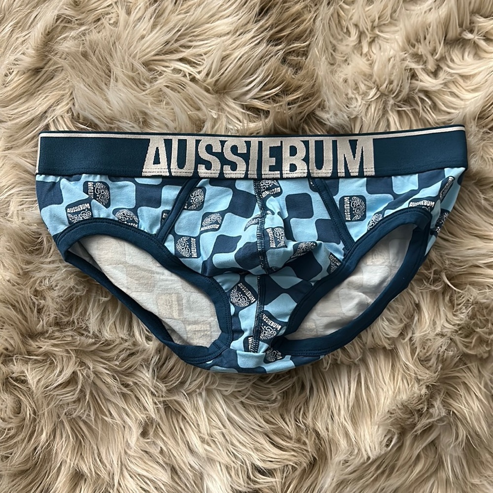 Aussiebum new without tag